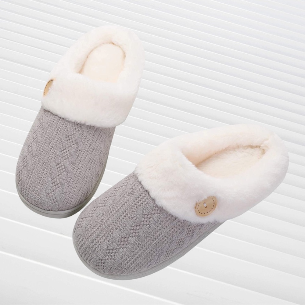 Grey and white fuzzy soft house slippers 5-6